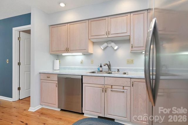 542 Soquili Drive, Brevard, NC 28712