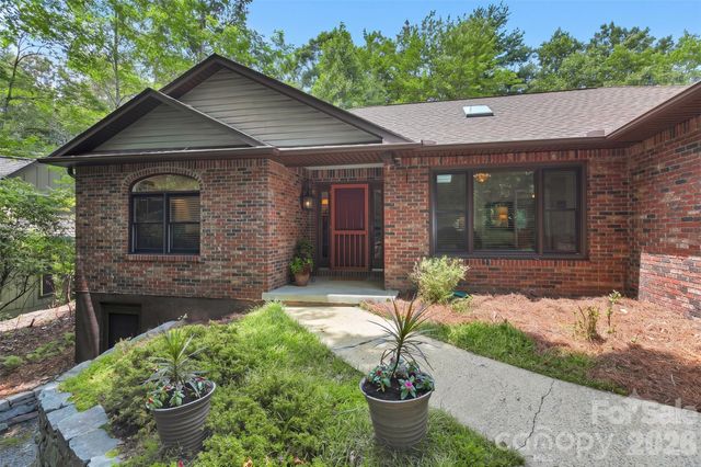 542 Soquili Drive, Brevard, NC 28712