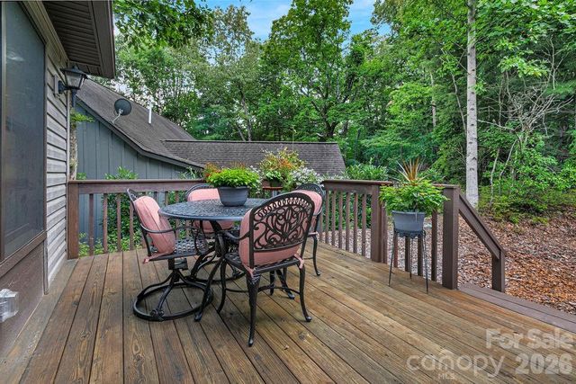 542 Soquili Drive, Brevard, NC 28712