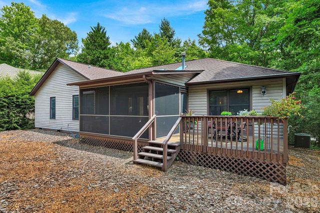 542 Soquili Drive, Brevard, NC 28712