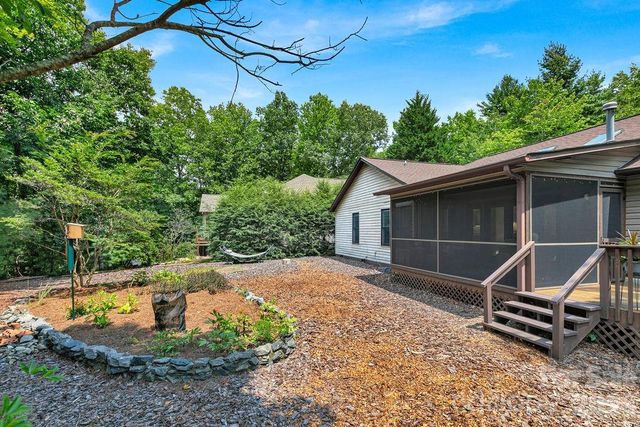 542 Soquili Drive, Brevard, NC 28712