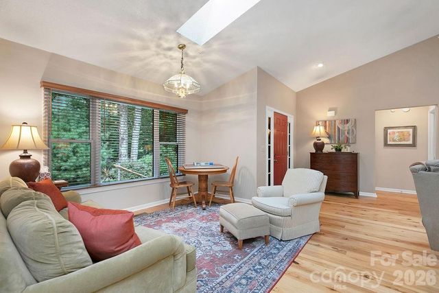 542 Soquili Drive, Brevard, NC 28712