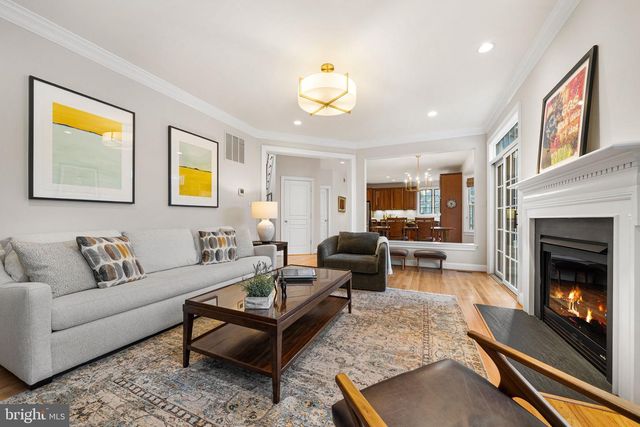 6907 30TH ST N, Arlington, VA 22213