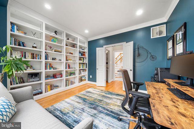 6907 30TH ST N, Arlington, VA 22213