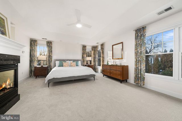 6907 30TH ST N, Arlington, VA 22213