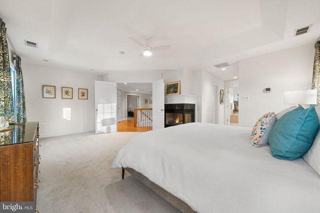 6907 30TH ST N, Arlington, VA 22213