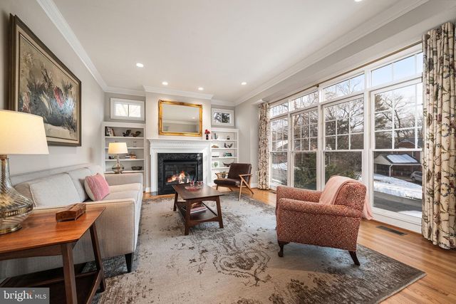 6907 30TH ST N, Arlington, VA 22213