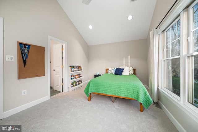 6907 30TH ST N, Arlington, VA 22213