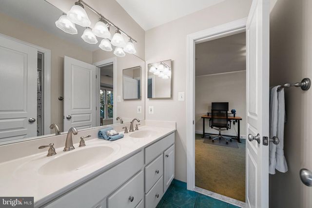 6907 30TH ST N, Arlington, VA 22213