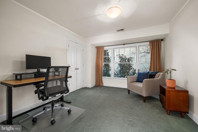 6907 30TH ST N, Arlington, VA 22213