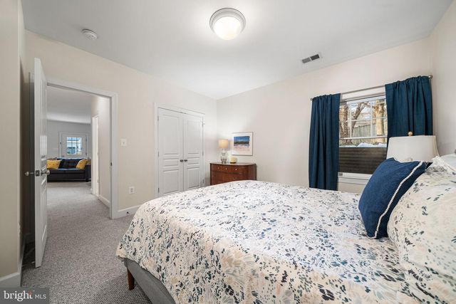 6907 30TH ST N, Arlington, VA 22213