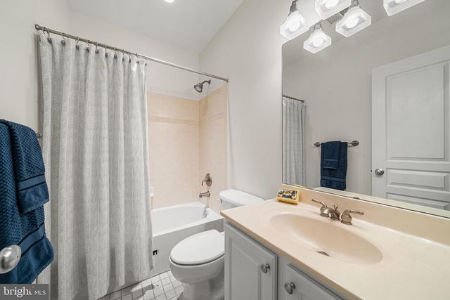 6907 30TH ST N, Arlington, VA 22213