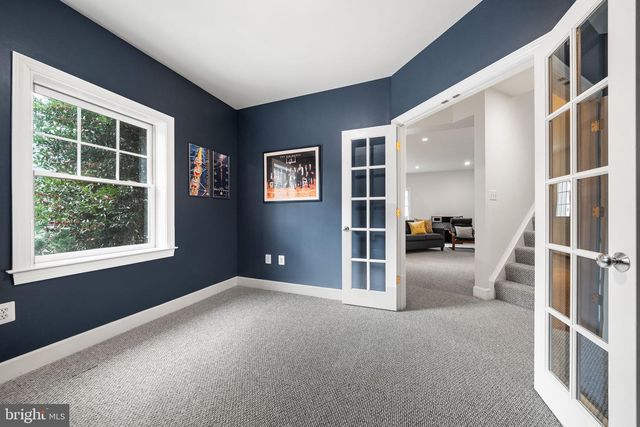 6907 30TH ST N, Arlington, VA 22213