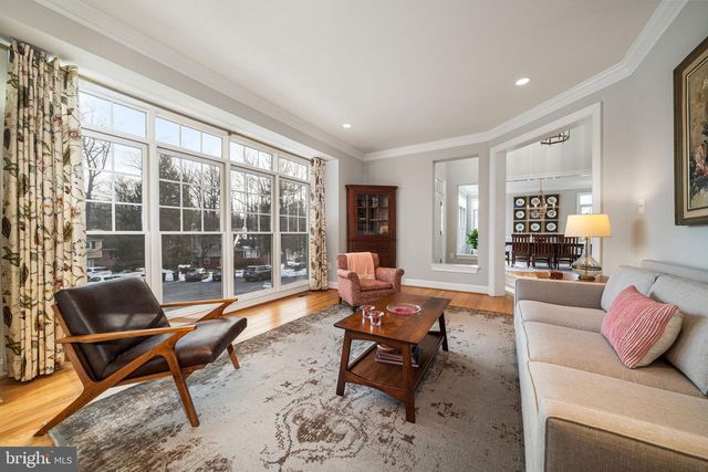 6907 30TH ST N, Arlington, VA 22213