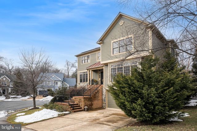 6907 30TH ST N, Arlington, VA 22213