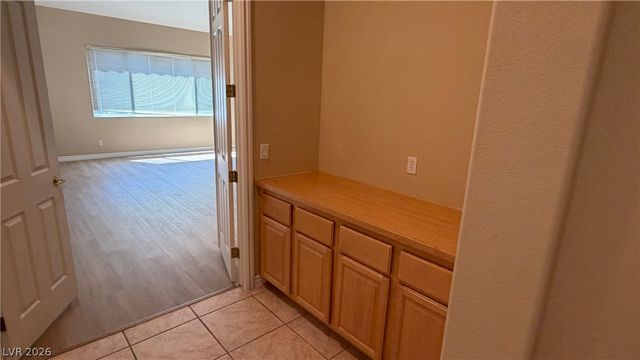 9625 Irvine Bay Court, Las Vegas, NV 89147