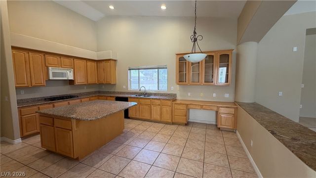 9625 Irvine Bay Court, Las Vegas, NV 89147