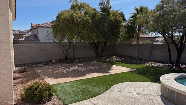 9625 Irvine Bay Court, Las Vegas, NV 89147