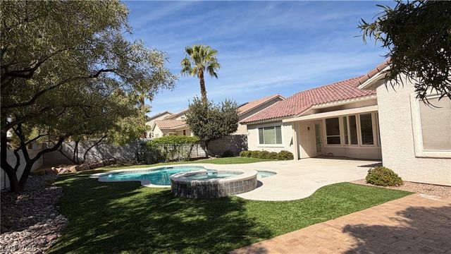 9625 Irvine Bay Court, Las Vegas, NV 89147