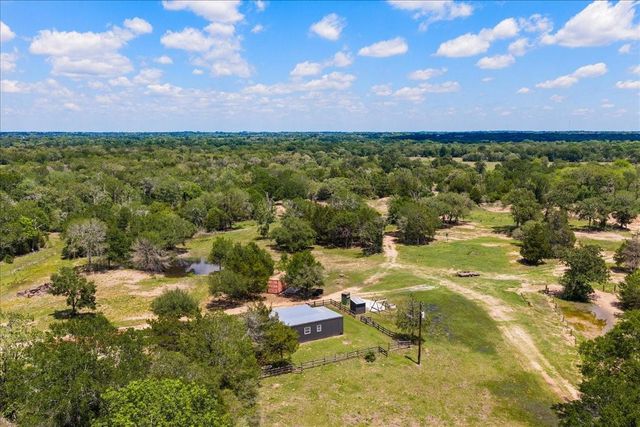 2516 Klimek Road, Fayetteville, TX 78940