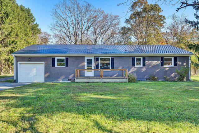 304 Broken Arrow LN, Covington, VA 24426