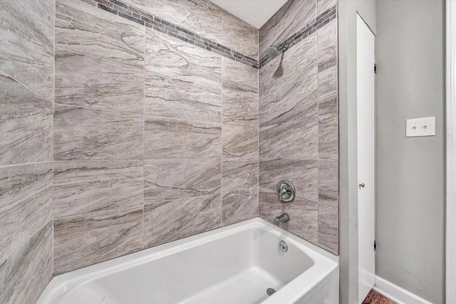 304 Broken Arrow LN, Covington, VA 24426