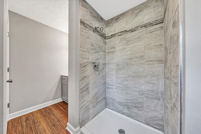 304 Broken Arrow LN, Covington, VA 24426