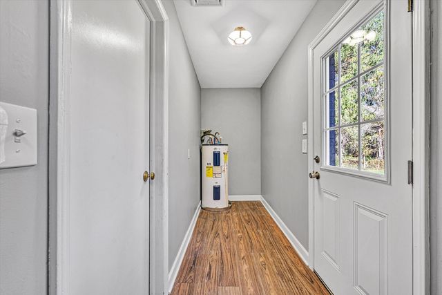 304 Broken Arrow LN, Covington, VA 24426