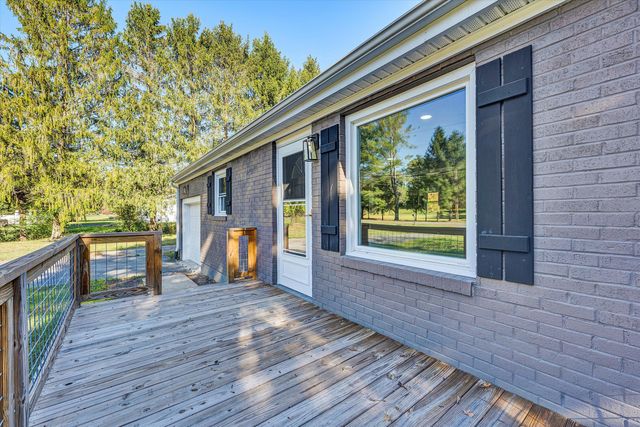 304 Broken Arrow LN, Covington, VA 24426