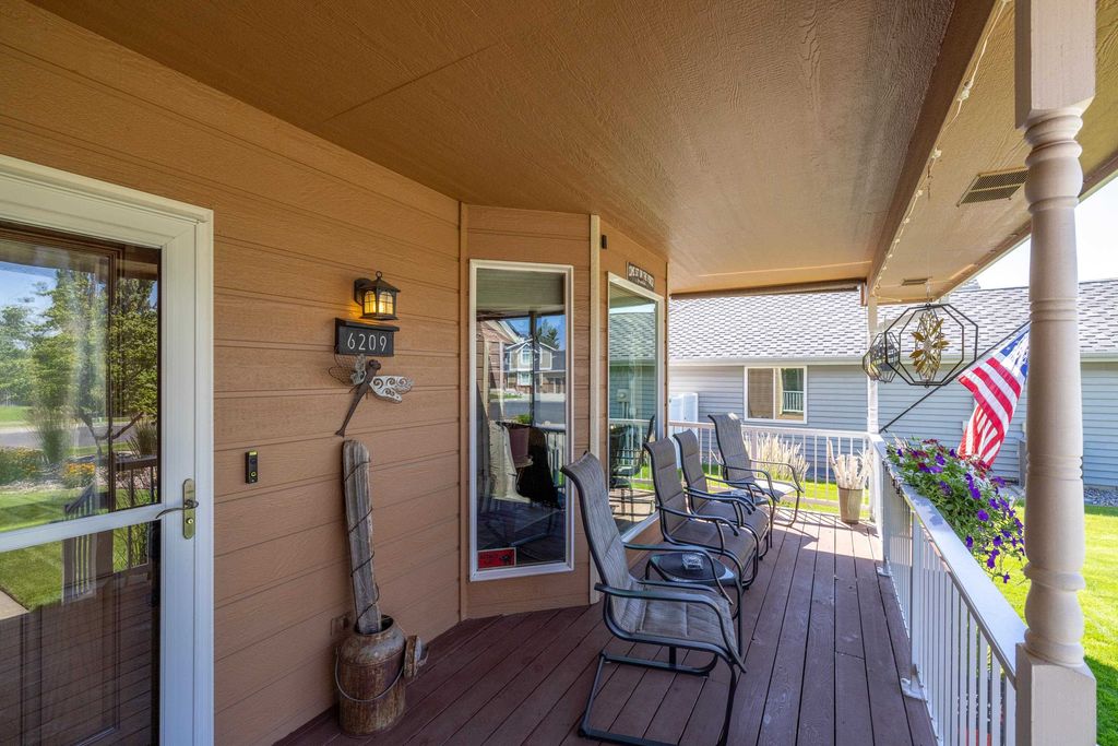 6209 W Skagit Ct, Spokane, WA 99208 photo 4