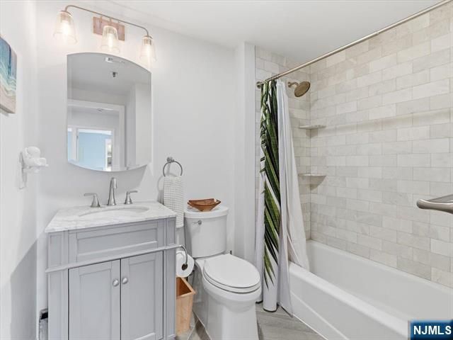 350 7th 3f, Hoboken, NJ 07030