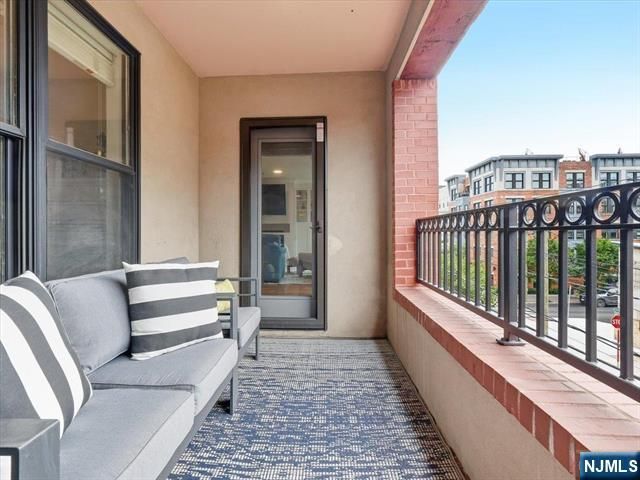 350 7th 3f, Hoboken, NJ 07030