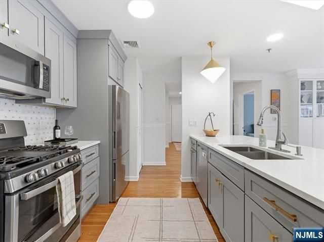 350 7th 3f, Hoboken, NJ 07030