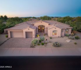 5362 E HERRERA Drive, Phoenix, AZ 85054