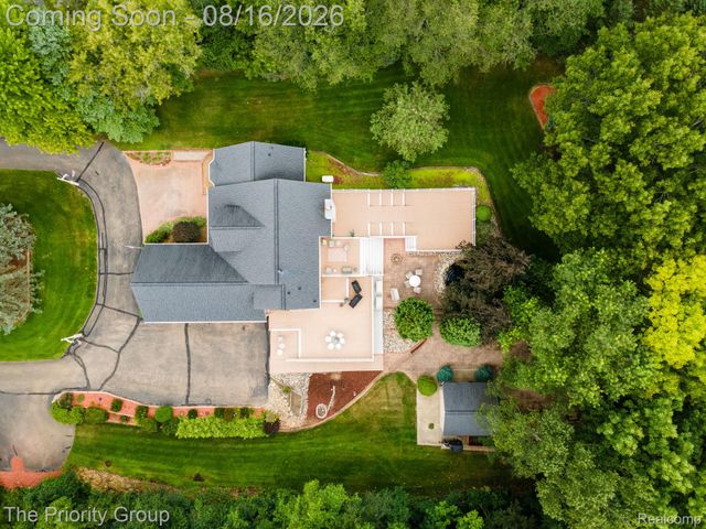 1761 Twin Lakes Boulevard E, Oxford Charter Township, MI 48371