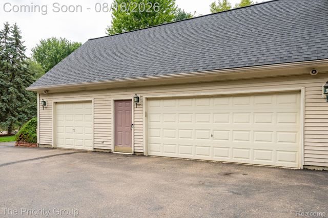 1761 Twin Lakes Boulevard E, Oxford Charter Township, MI 48371