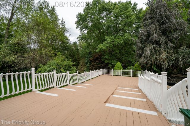 1761 Twin Lakes Boulevard E, Oxford Charter Township, MI 48371