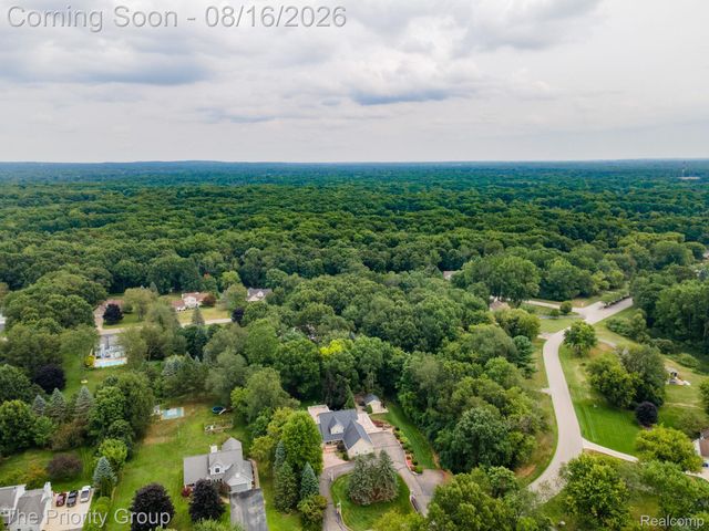 1761 Twin Lakes Boulevard E, Oxford Charter Township, MI 48371