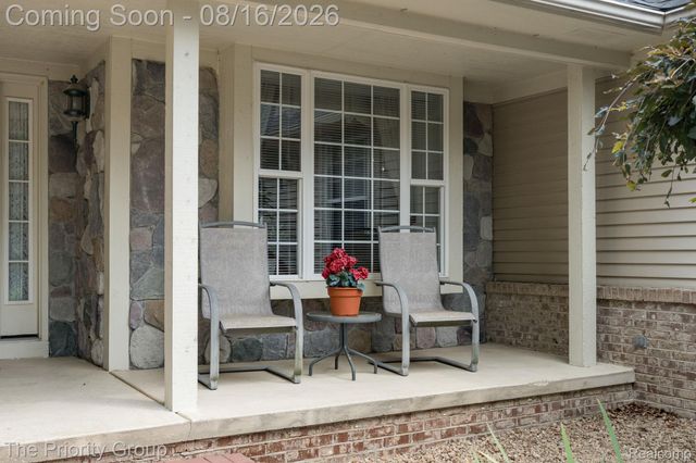 1761 Twin Lakes Boulevard E, Oxford Charter Township, MI 48371