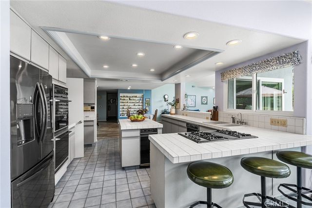 1321 El Finito Way, North Tustin, CA 92705