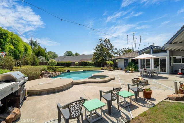 1321 El Finito Way, North Tustin, CA 92705