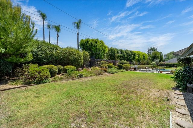 1321 El Finito Way, North Tustin, CA 92705