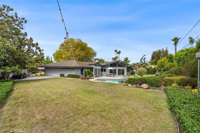 1321 El Finito Way, North Tustin, CA 92705