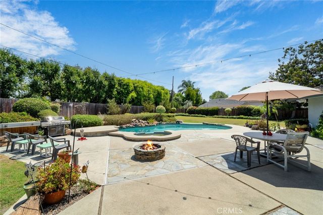 1321 El Finito Way, North Tustin, CA 92705
