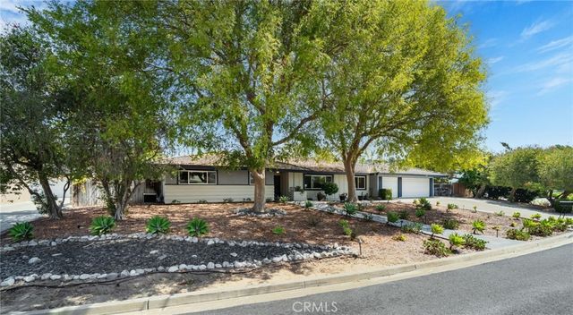 1321 El Finito Way, North Tustin, CA 92705