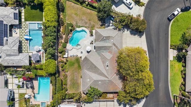 1321 El Finito Way, North Tustin, CA 92705