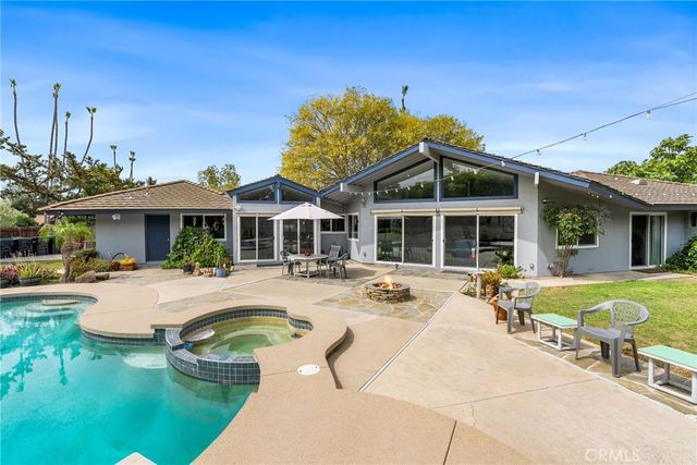 1321 El Finito Way, North Tustin, CA 92705