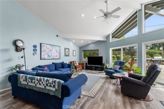 1321 El Finito Way, North Tustin, CA 92705