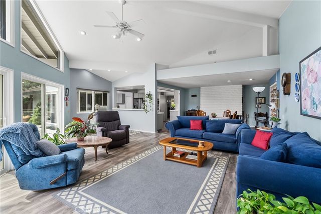 1321 El Finito Way, North Tustin, CA 92705