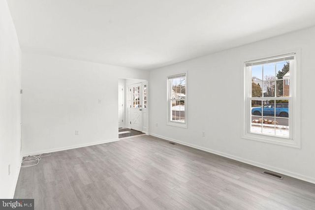 6129 FRANCONIA STATION LN, Alexandria, VA 22310